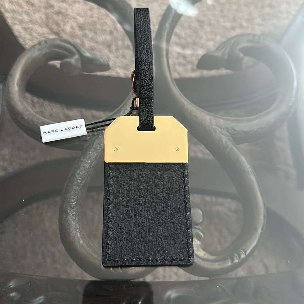 Marc Jacobs New York ❤️ Black Leather Replacement Handbag Hanger Dangler.
~NEW - Picture 4 of 7